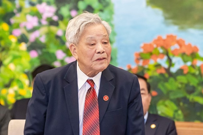 Ông Nguyễn Túc - Ủy viên Đoàn Chủ tịch, Chủ nhiệm Hội đồng tư vấn về Văn hóa - Xã hội UBTƯ MTTQ Việt Nam phát biểu tại Hội nghị