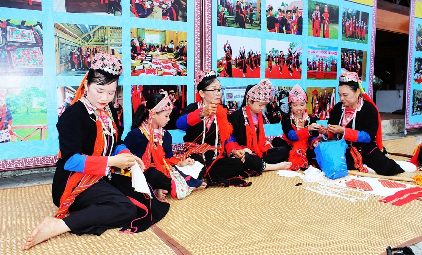 Giữ lửa truyền thống từ lễ hội Bằng Cả 