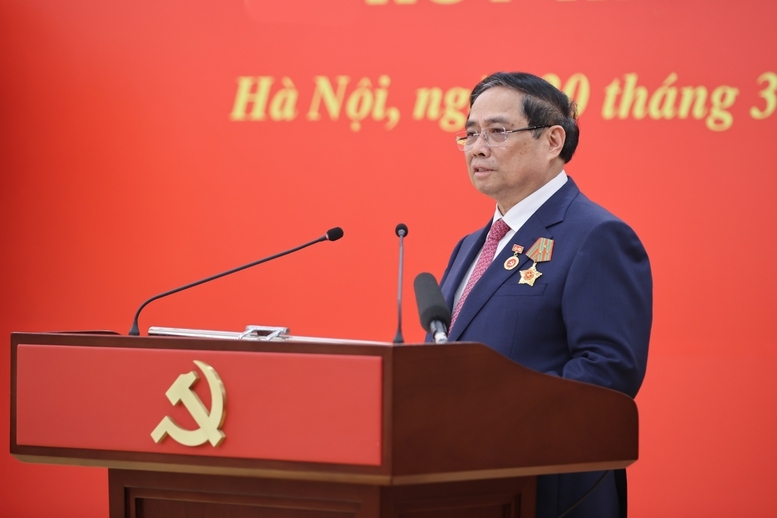 Thủ tướng Phạm Minh Chính nêu rõ, những phần thưởng cao quý mà Đảng, Nhà nước trao tặng mang ý nghĩa thiêng liêng và sâu sắc, là niềm vinh dự, tự hào lớn lao, là sự ghi nhận của Đảng, Nhà nước đối với các đồng chí trong suốt chặng đường phấn đấu và trưởng thành