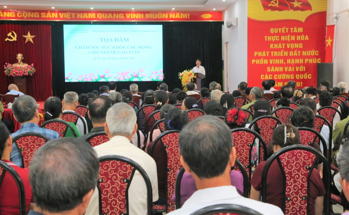 Tọa đàm chăm sóc sức khỏe chủ động cho NCT do Hội NCT Việt Nam, Công ty CP Ao Vua và Hội NCT xã Ba Vì phối hợp tổ chức