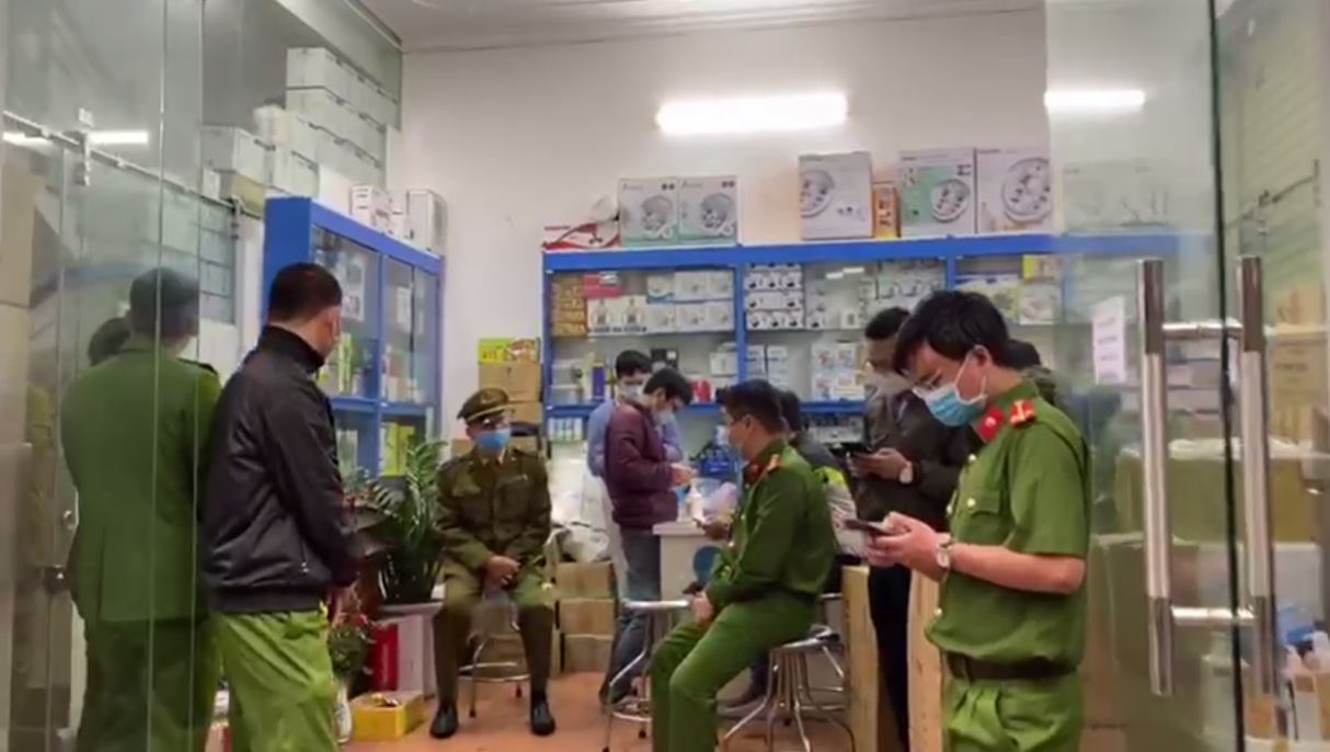 Khởi tố các đối tượng làm giả vật tư y tế phòng chống dịch COVID-19 tại Công ty Đức Anh