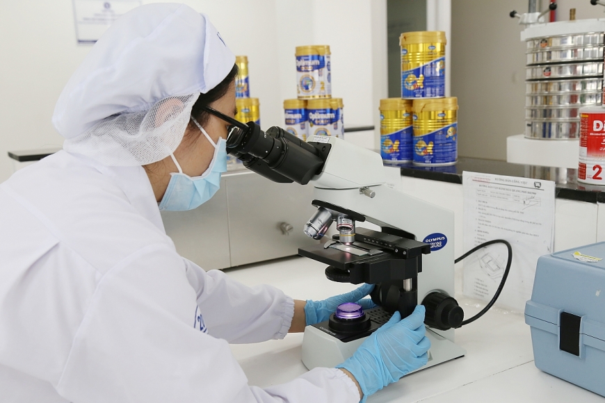 Sản phẩm được kiểm tra kỹ lưỡng từ nguyên liệu đầu vào đến thành phẩm đầu ra, đáp ứng các điều kiện, tiêu chuẩn trong nước và cả xuất khẩu