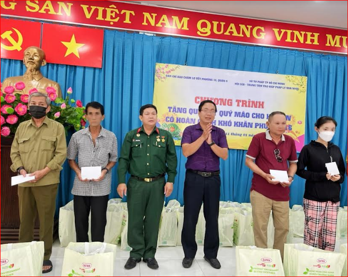 Trung tâm Trợ giúp Pháp lý Nhà nước TP Hồ Chí Minh: Đồng hành với địa phương chăm lo Tết Qúy Mão 2023