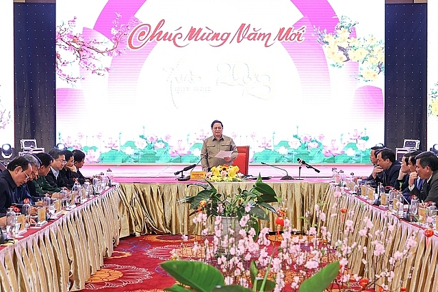 Thủ tướng kiểm điểm tiến độ 10 tuyến cao tốc: Không 'ăn xổi ở thì', chia nhỏ các dự án