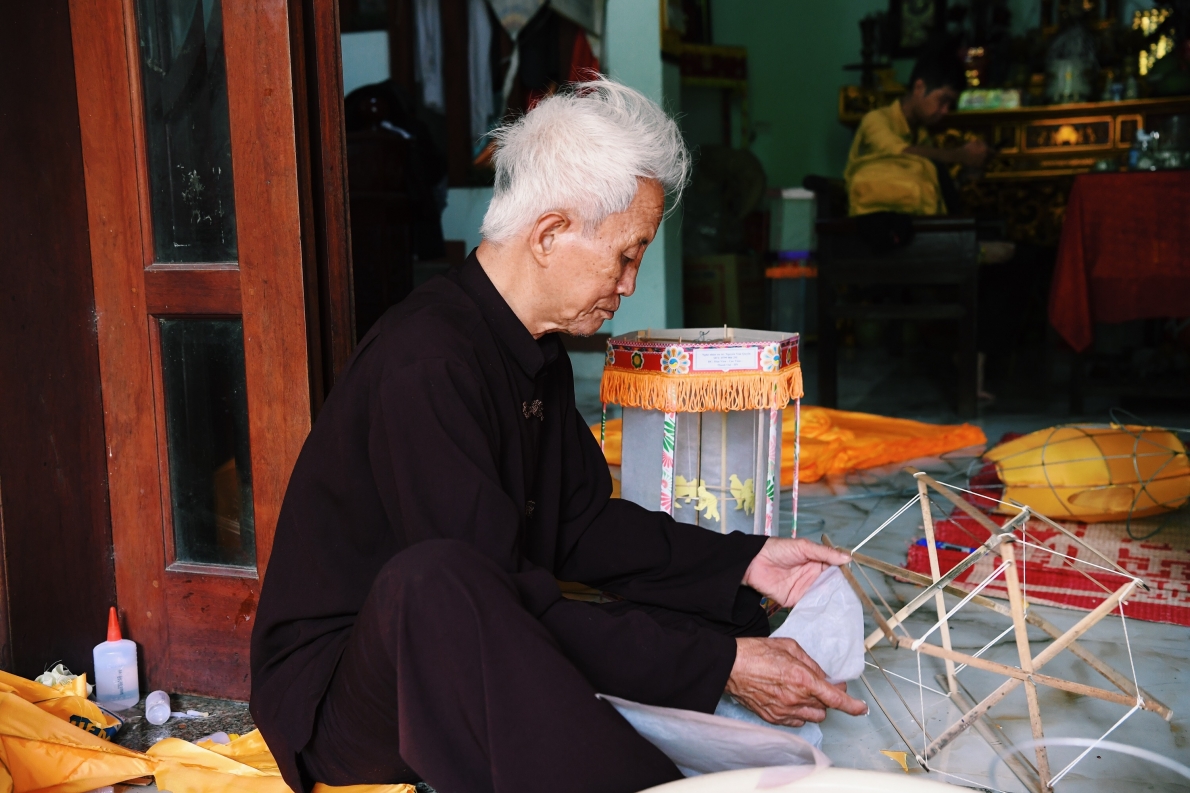 Nghệ nhân già miệt mài gìn giữ thú chơi diều sáo