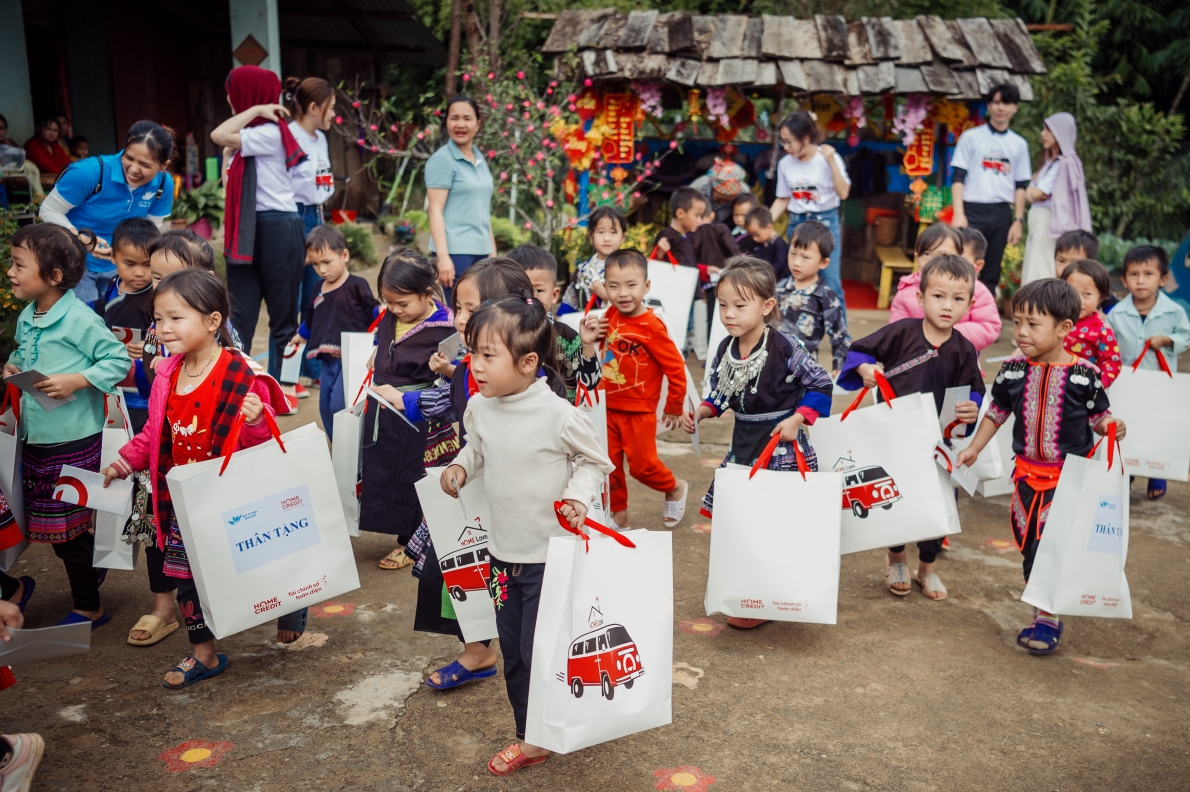 Chuyến xe Home Love mang “Tết tròn