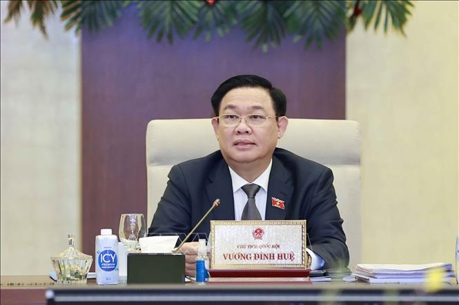 Chủ tịch Quốc hội Vương Đình Huệ phát biểu bế mạc phiên họp. Ảnh: Doãn Tấn/TTXVN