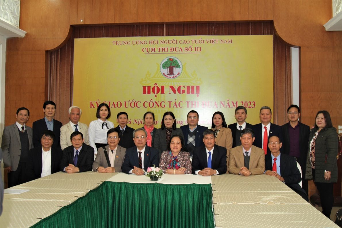 Các đại biểu tham dự Hội nghị