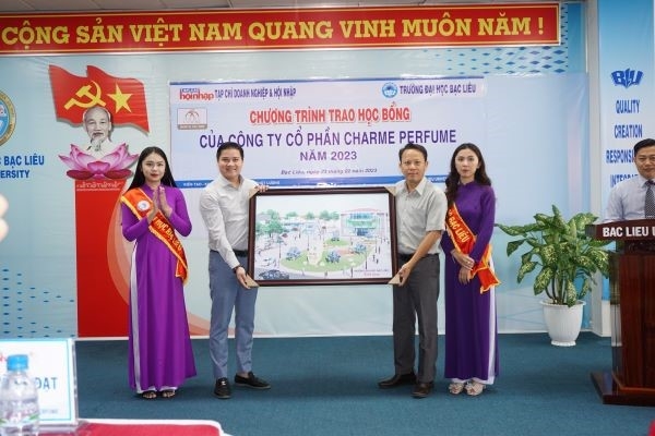 GoodCharme mang niềm vui đến cho sinh viên và các hộ có hoàn cảnh khó khăn ở Bạc Liêu