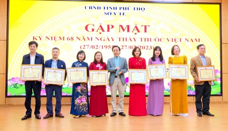 Các tỉnh Phú Thọ, Yên Bái, Lào Cai: Gặp mặt kỷ niệm 68 năm Ngày Thầy thuốc Việt Nam