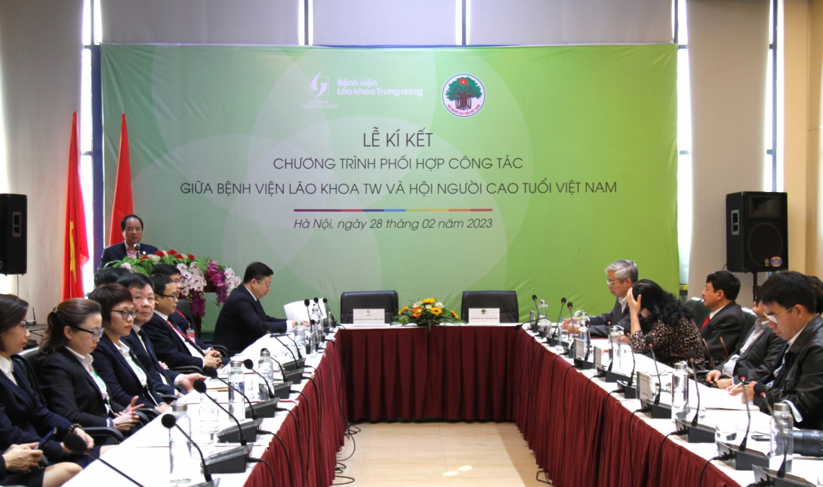 Phó Chủ tịch Trương Xuân Cừ phát biểu