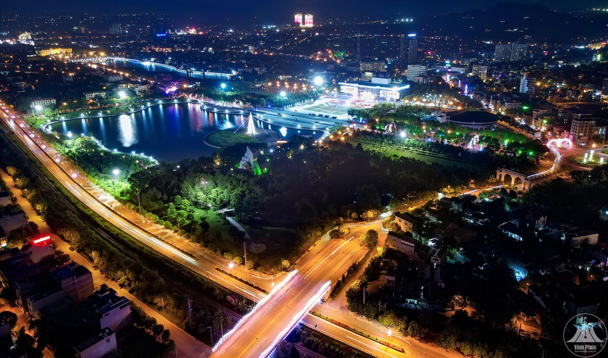 Bài 3: Những thành tựu nổi bật về phát triển kinh tế của Vĩnh Phúc sau 60 năm ngày Bác Hồ về thăm