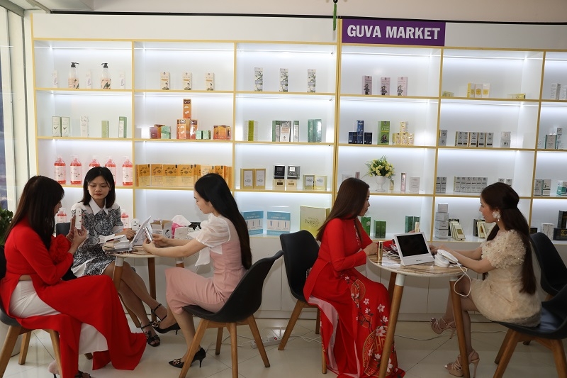 Hoa hậu doanh nhân toàn cầu Vũ Thị Lê Duyên ra mắt dịch vụ chăm sóc sức khỏe và làm đẹp