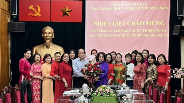 Phát huy truyền thống vẻ vang của Phụ nữ Việt Nam, xây dựng Cơ quan Trung ương Hội NCT Việt Nam vững mạnh toàn diện