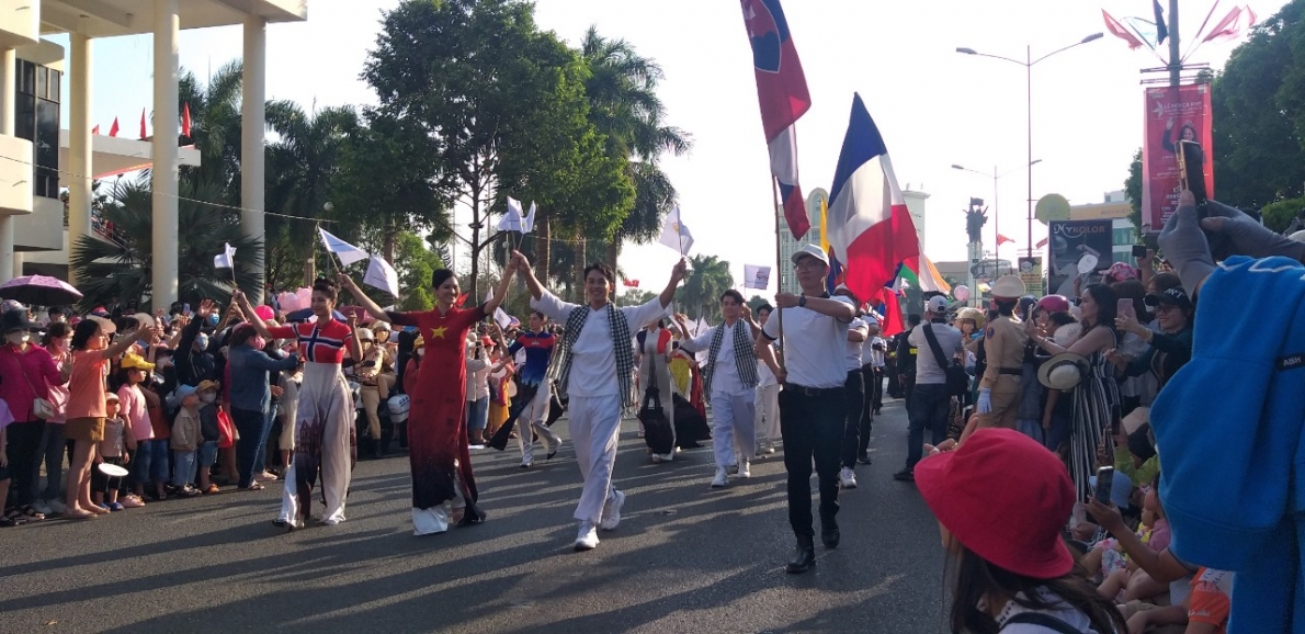 Lễ hội đường phố ấn tượng trong lòng du khách.