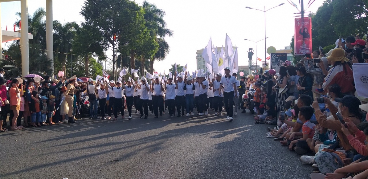 Lễ hội đường phố ấn tượng trong lòng du khách.