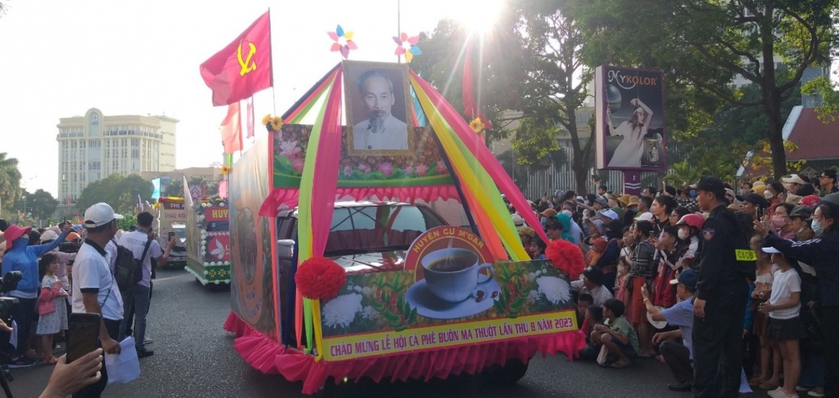 Lễ hội đường phố ấn tượng trong lòng du khách.