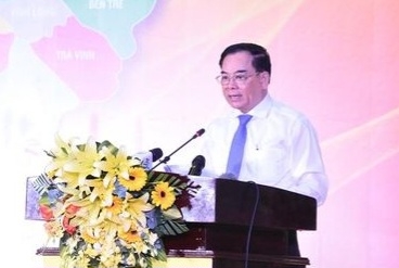 / Ông  Trần Ngọc Tam, Chủ tịch UBND tỉnh Bến Tre phát biểu tại hội nghị