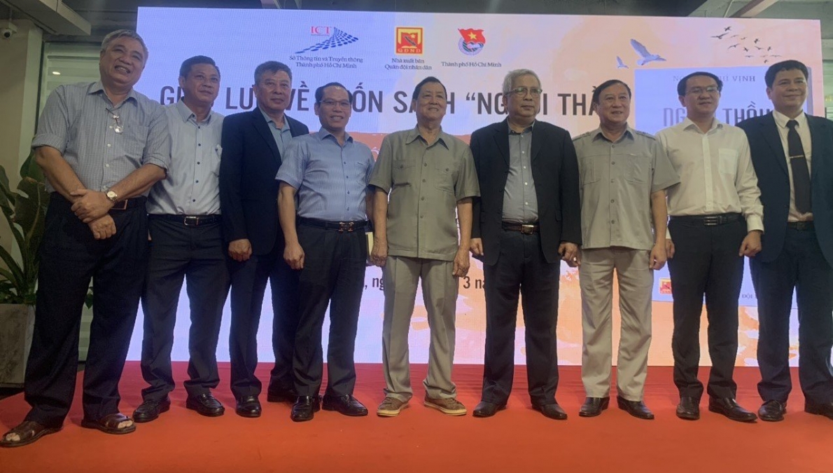 “Người thầy” của Thượng tướng Nguyễn Chí Vịnh tạo sức hút mạnh mẽ với độc giả ở TP. Hồ Chí Minh