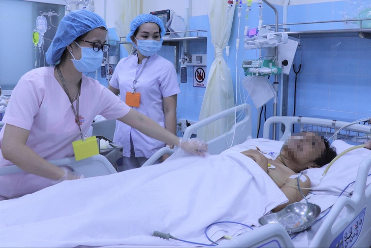 Cảnh báo nguy cơ nhiễm độc/ngộ độc methanol và cách phòng tránh