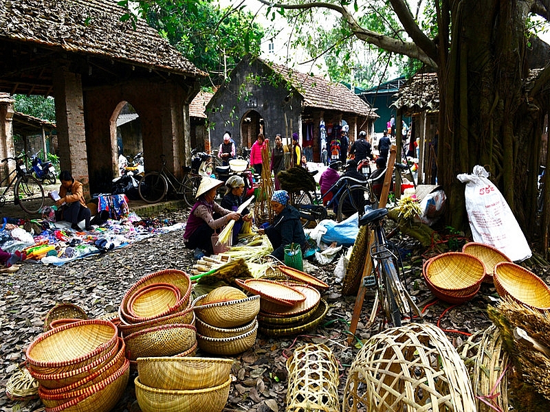 Thăng trầm chợ quê