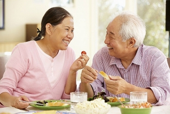 Thực đơn bữa sáng giàu dinh dưỡng, dễ tiêu hóa cho người cao tuổi