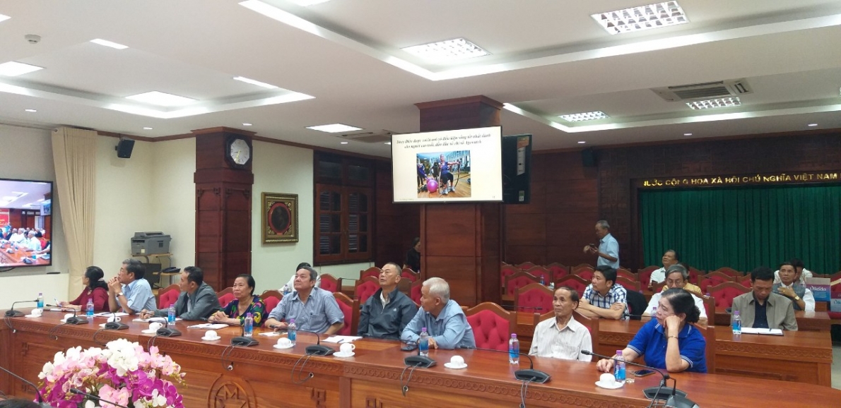 Cần có chính sách đầy đủ để chăm lo NCT trong giai đoạn phát triển mới