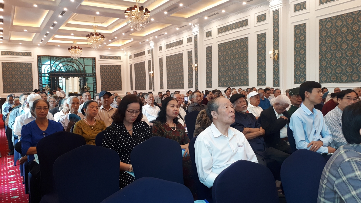 Tập huấn chính sách, pháp luật và những nội dung liên quan về công tác chăm sóc NCT