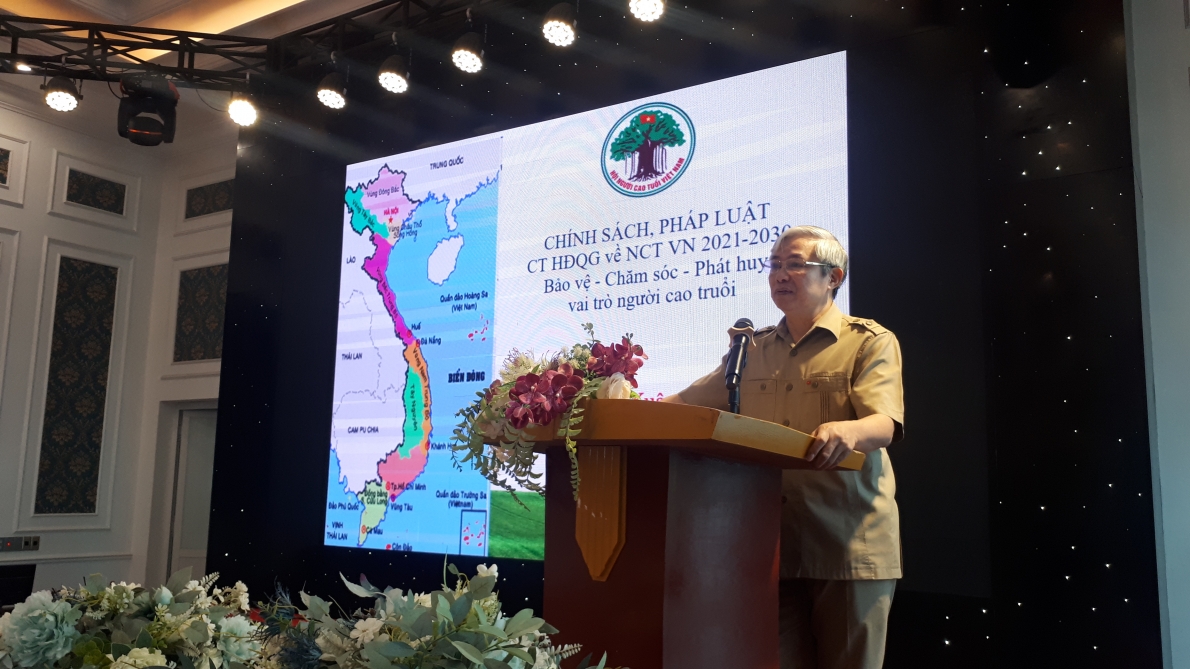 Tập huấn chính sách, pháp luật và những nội dung liên quan về công tác chăm sóc NCT