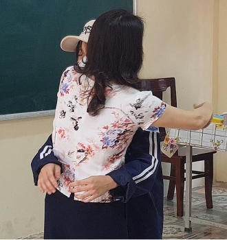 Sở GD&ĐT Vĩnh Phúc thông tin vụ cô giáo cắt tóc học sinh trên bục giảng