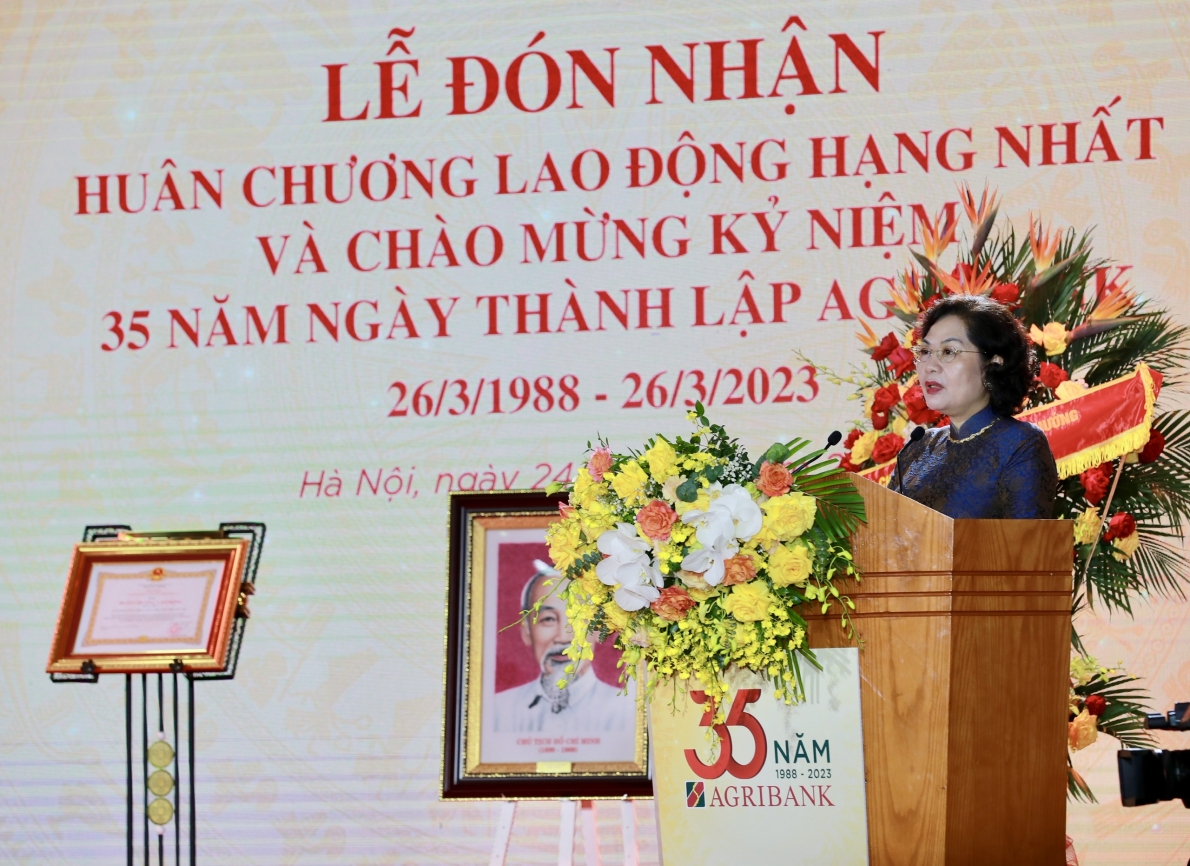 Agribank đón nhận Huân chương Lao động hạng Nhất và chào mừng kỷ niệm 35 năm ngày thành lập