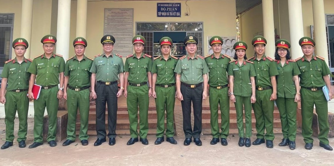 Lãnh đạo Bộ Công an thăm và làm việc tại tỉnh Đắk Lắk