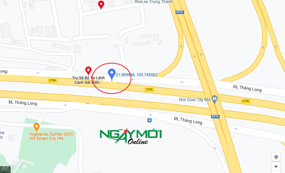 Hàng trăm người điều khiển xe máy tràn vào cao tốc đại lộ Thăng Long