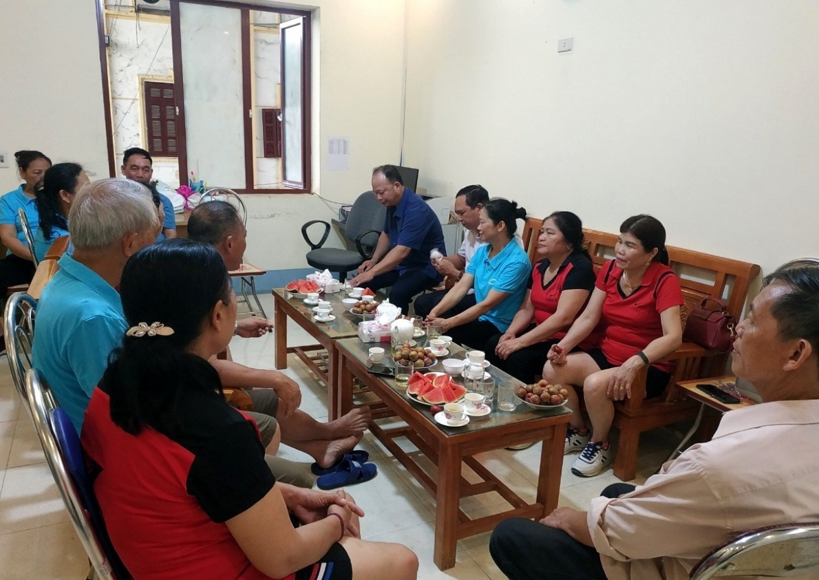 Giao lưu giữa các thành viên CLB giúp NCT duy trì sức khỏe dẻo dai, tinh thần phấn chấn