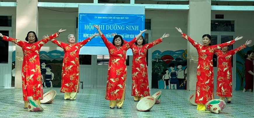 Quỹ Chăm sóc và Phát huy vai trò NCT: Dấu ấn ở huyện Bình Chánh