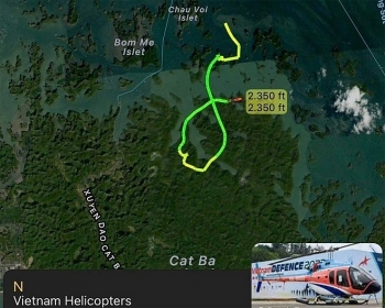 Rơi trực thăng chở du khách ngắm Vịnh Hạ Long, ít nhất 2 người tử vong