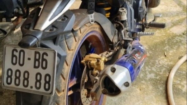 Diễn biến mới nhất vụ hai vợ chồng bấm được 4 biển số xe "siêu đẹp" ở Đồng Nai