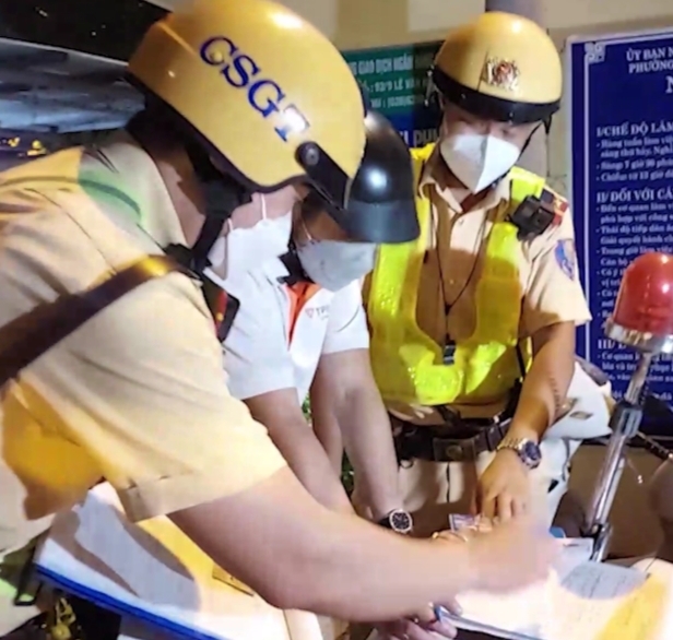 Thực hiện nhiều giải pháp để bảo đảm trật tự an toàn giao thông