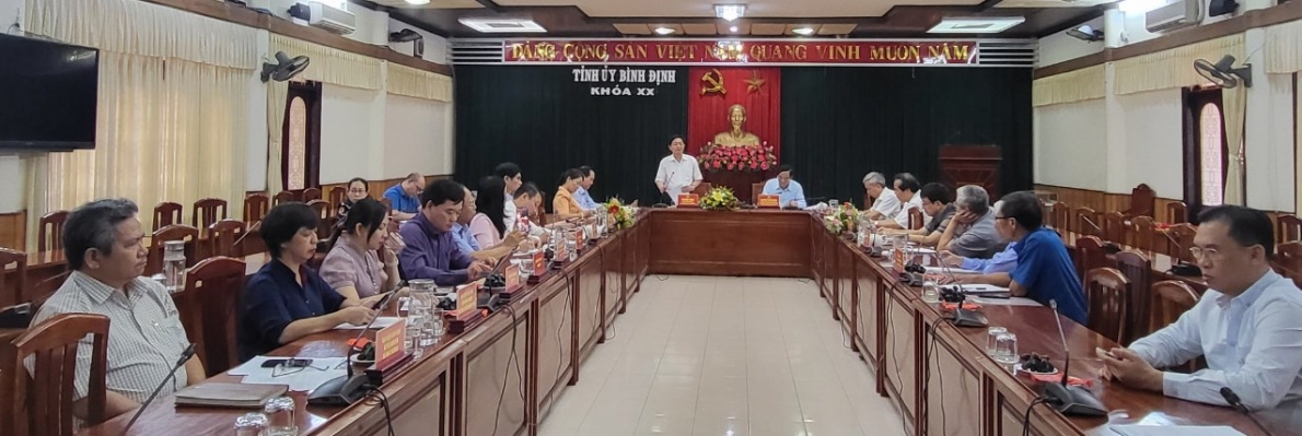 Đoàn công tác của Trung ương hội người cao tuổi Việt Nam làm việc với thường trực tỉnh ủy Bình Định về công tác Người cao tuổi.