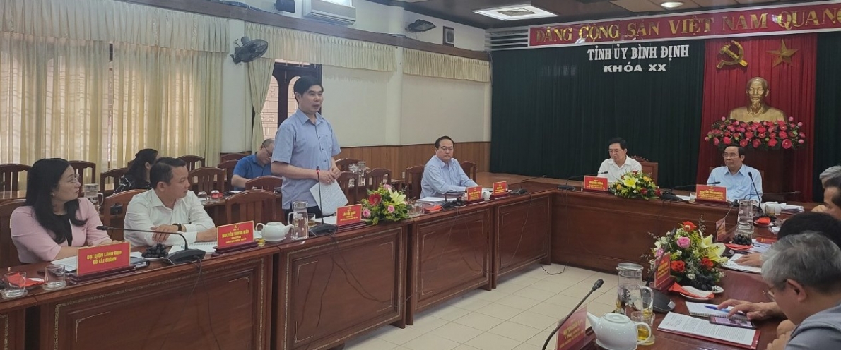 Đoàn công tác của Trung ương hội người cao tuổi Việt Nam làm việc với thường trực tỉnh ủy Bình Định về công tác Người cao tuổi.