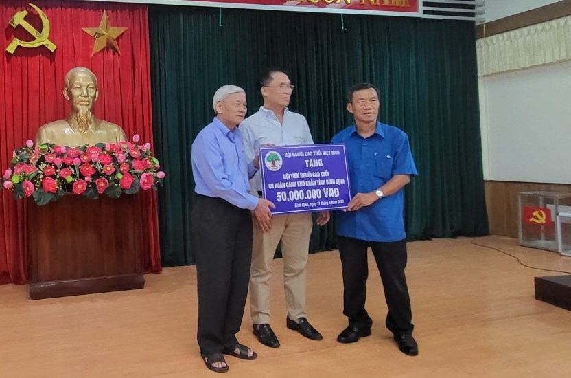 Đoàn công tác của Trung ương hội người cao tuổi Việt Nam làm việc với thường trực tỉnh ủy Bình Định về công tác Người cao tuổi.