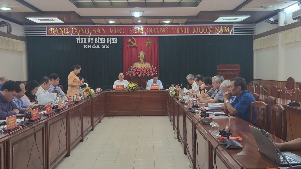 Đoàn công tác của Trung ương hội người cao tuổi Việt Nam làm việc với thường trực tỉnh ủy Bình Định về công tác Người cao tuổi.