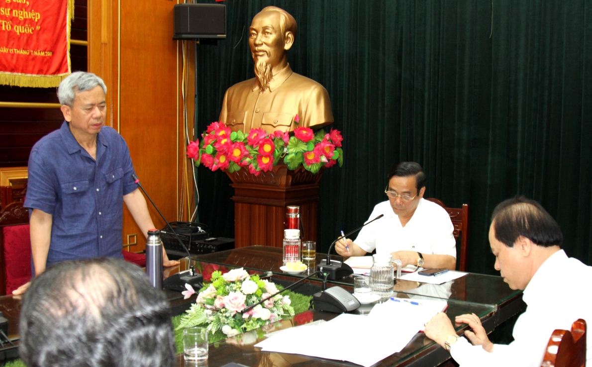Phó Chủ tịch Phan Văn Hùng phát biểu