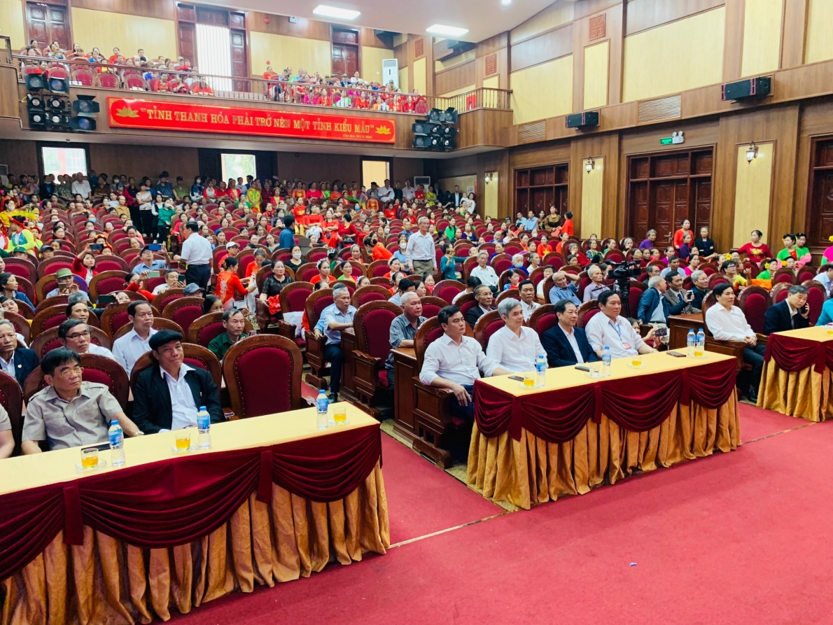 Hội NCT tỉnh Thanh Hoá: Sôi nổi cuộc thi tiếng hát NCT huyện Triệu Sơn