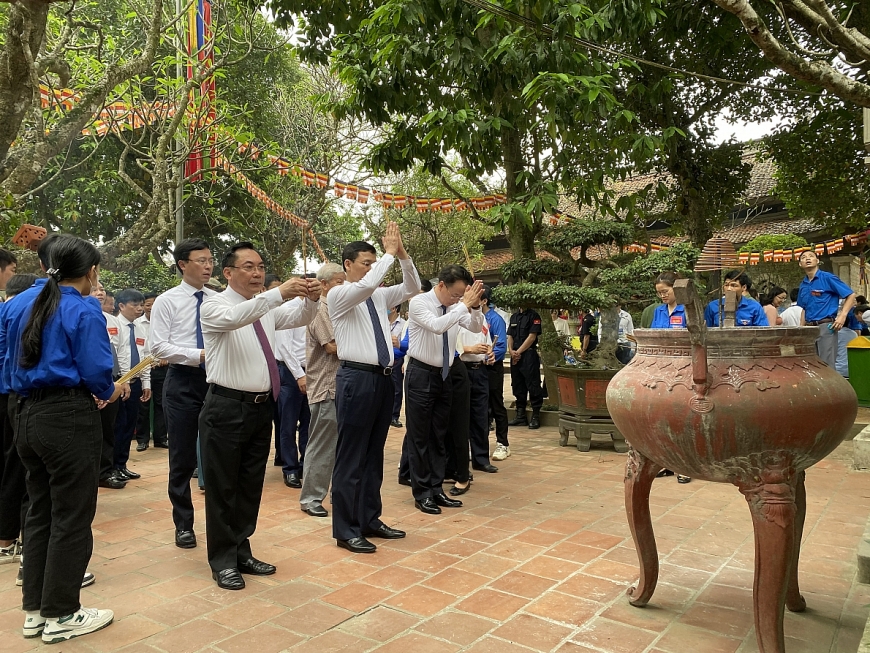 Khai hội chùa Tây Phương năm 2023