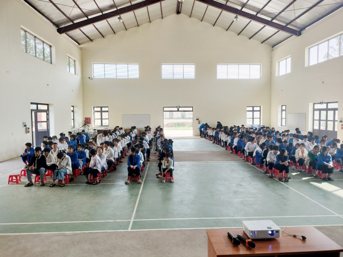 Tăng cường tuyên truyền, phổ biến, giáo dục pháp luật về trật tự, an toàn giao thông trong trường học