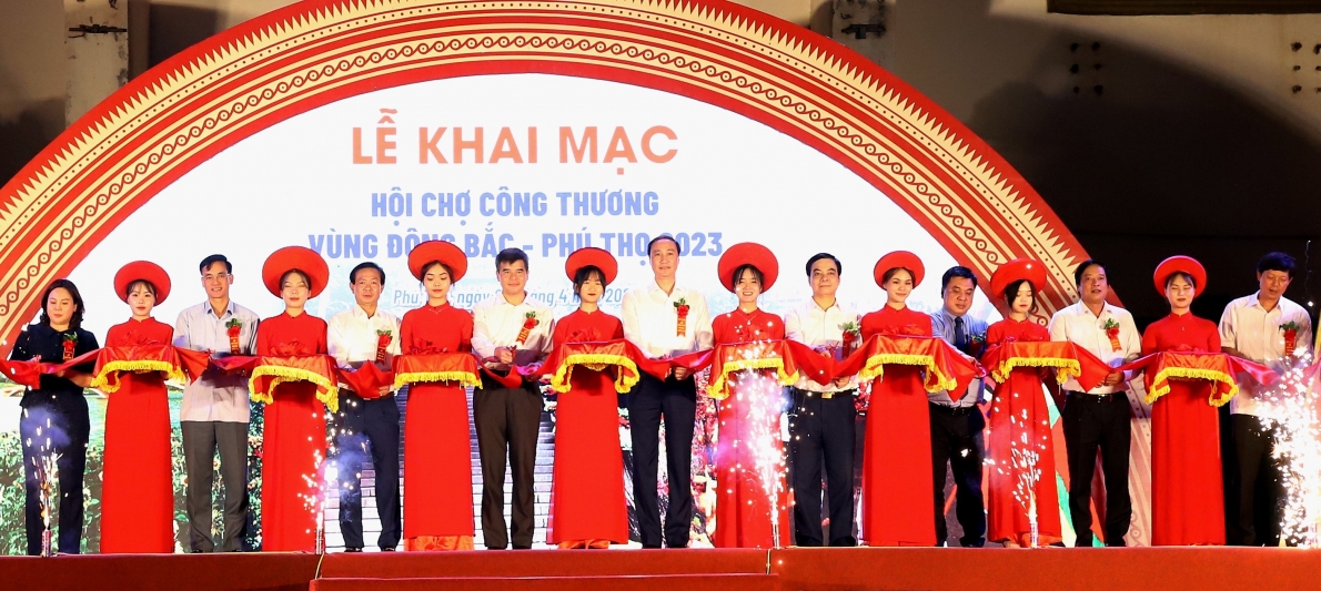 Khai mạc Hội chợ Công Thương vùng Đông Bắc - Phú Thọ