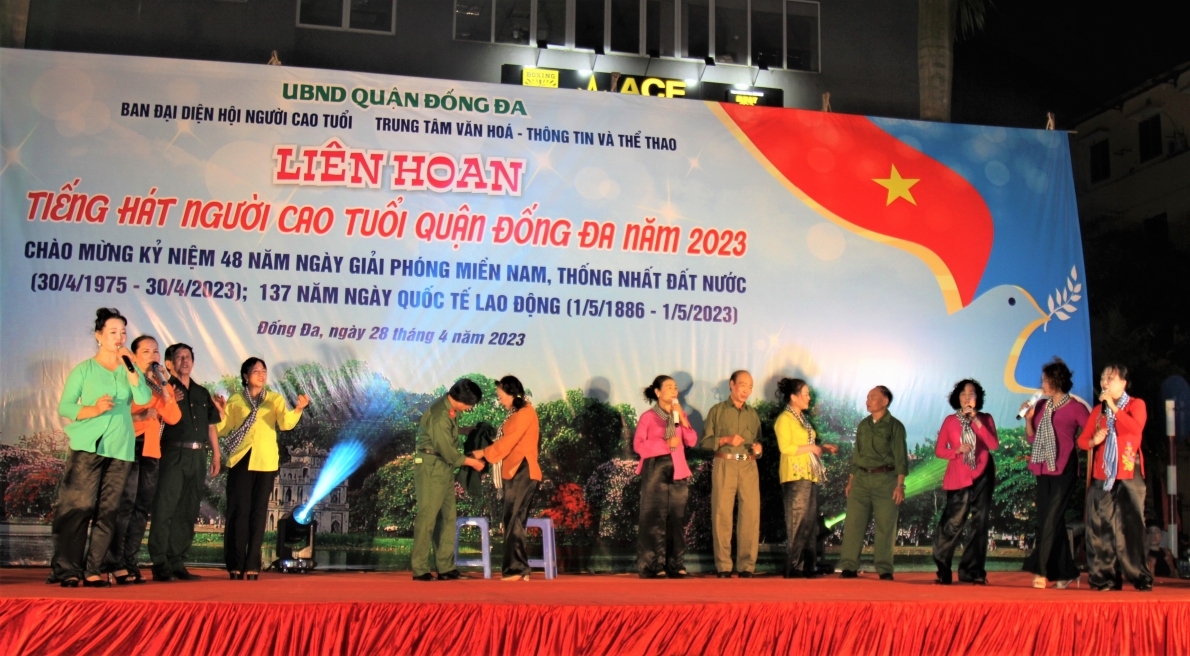 Chương trình ý nghĩa “hai trong một”