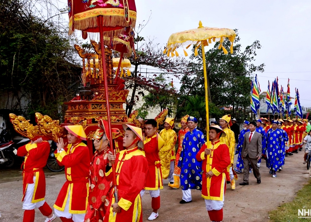 NCT huyện Quảng Trạch tham gia lễ hội truyền thống để bảo tồn và phát huy bản sắc văn hóa dân tộc