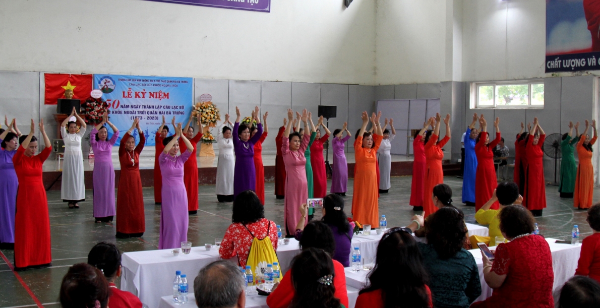 Không khí vui nhộn tại buổi lễ